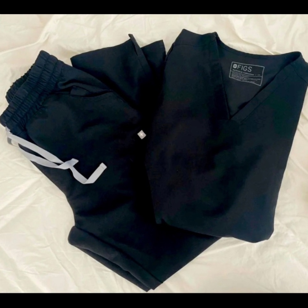 Figs scrubs